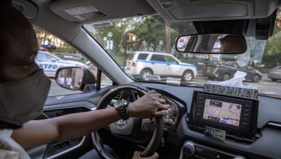 Uber : une entreprise trop déficitaire pour pouvoir salarier les indépendants 