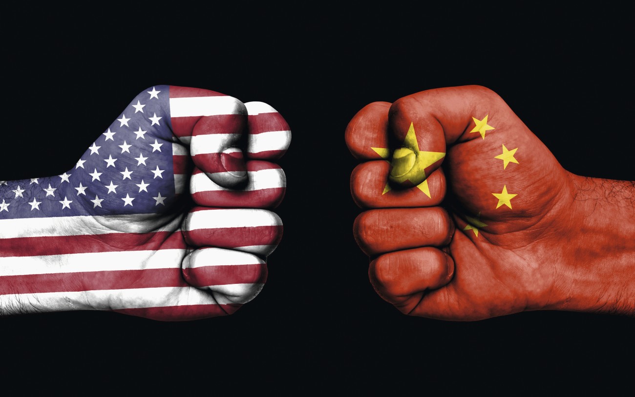 Conflict-between-USA-and-China---male-fists-862290790_3991x2501.jpg